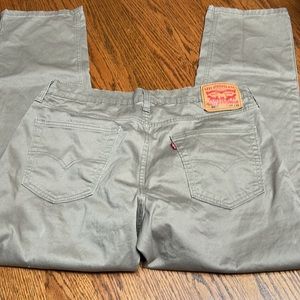 Levi’s 541 34x32 khaki jeans